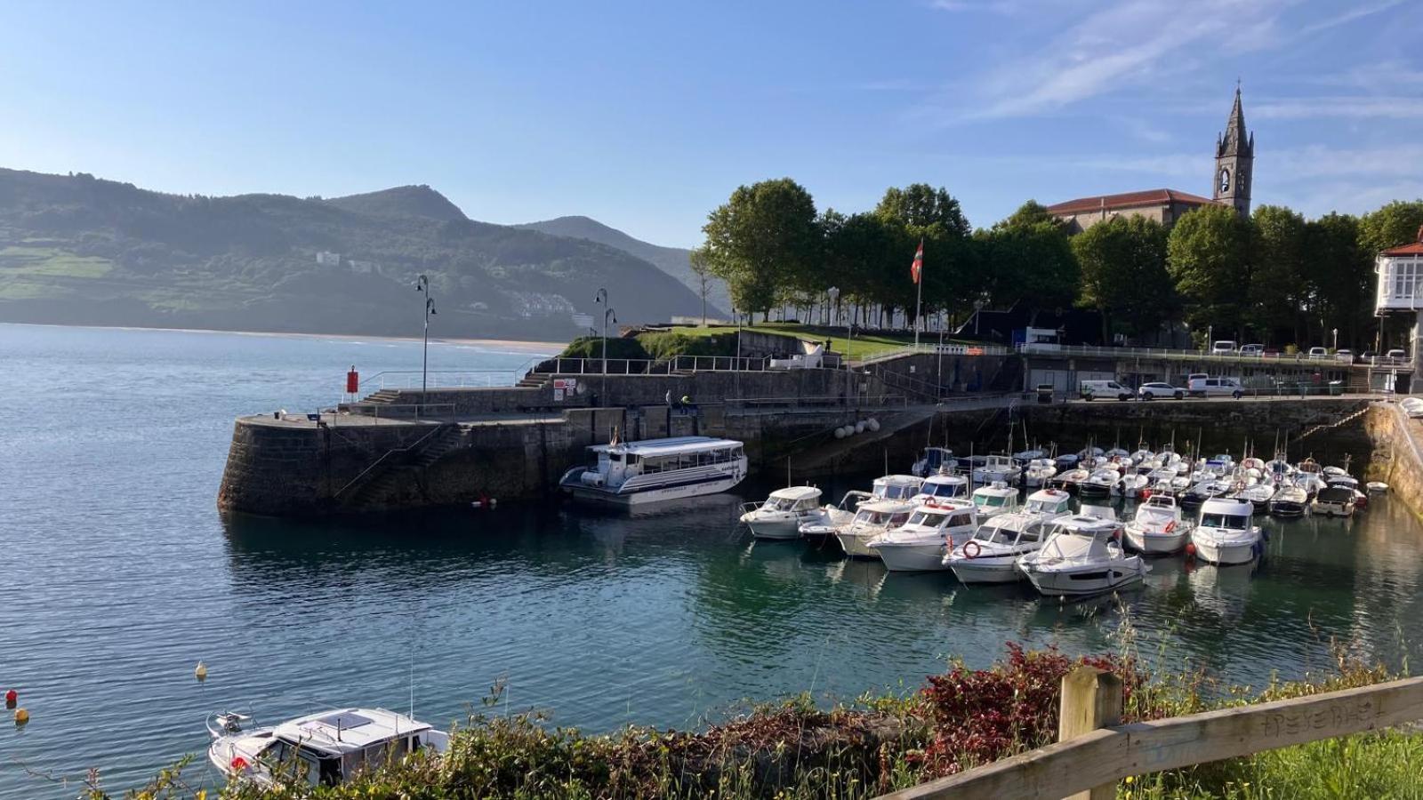 Duplex 122M2, 4 Dormitorios, 2 Banos Completos, Wifi 1Gb Mundaka Kültér fotó